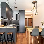 Apartament Rentplanet - Masarska *